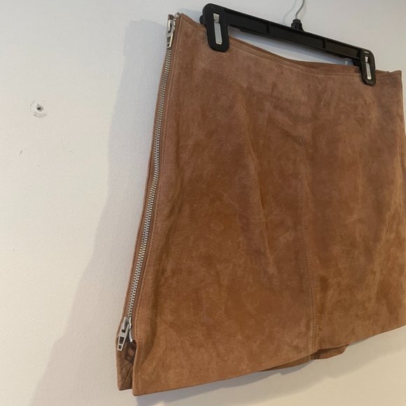 Blank NYC Suede Leather Side Zip Skirt NWOT - Picture 10 of 10